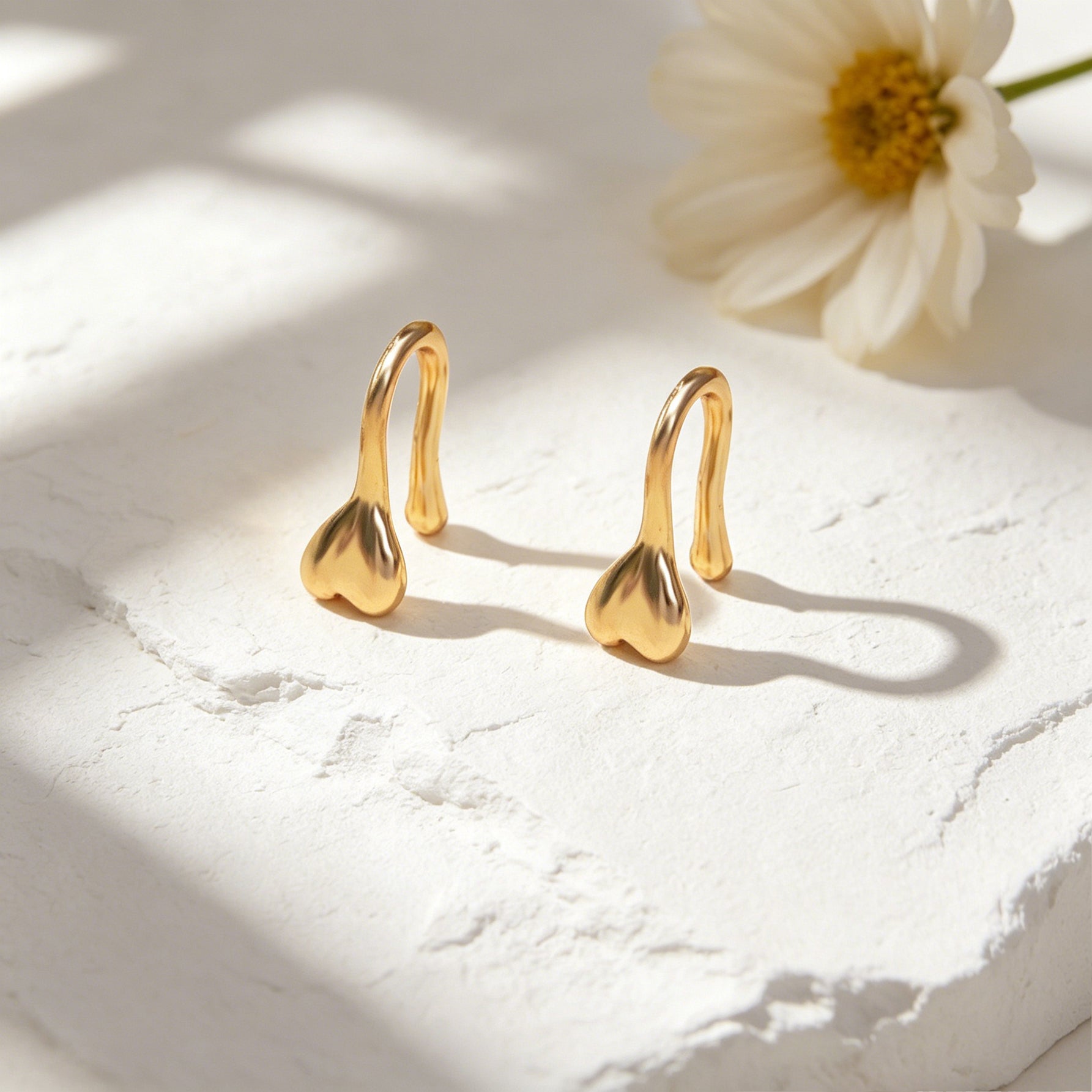 2pcs Dainty Gold Heart Ear Cuff Earrings Minimalist Cute Ear Clips Gift Jewelry